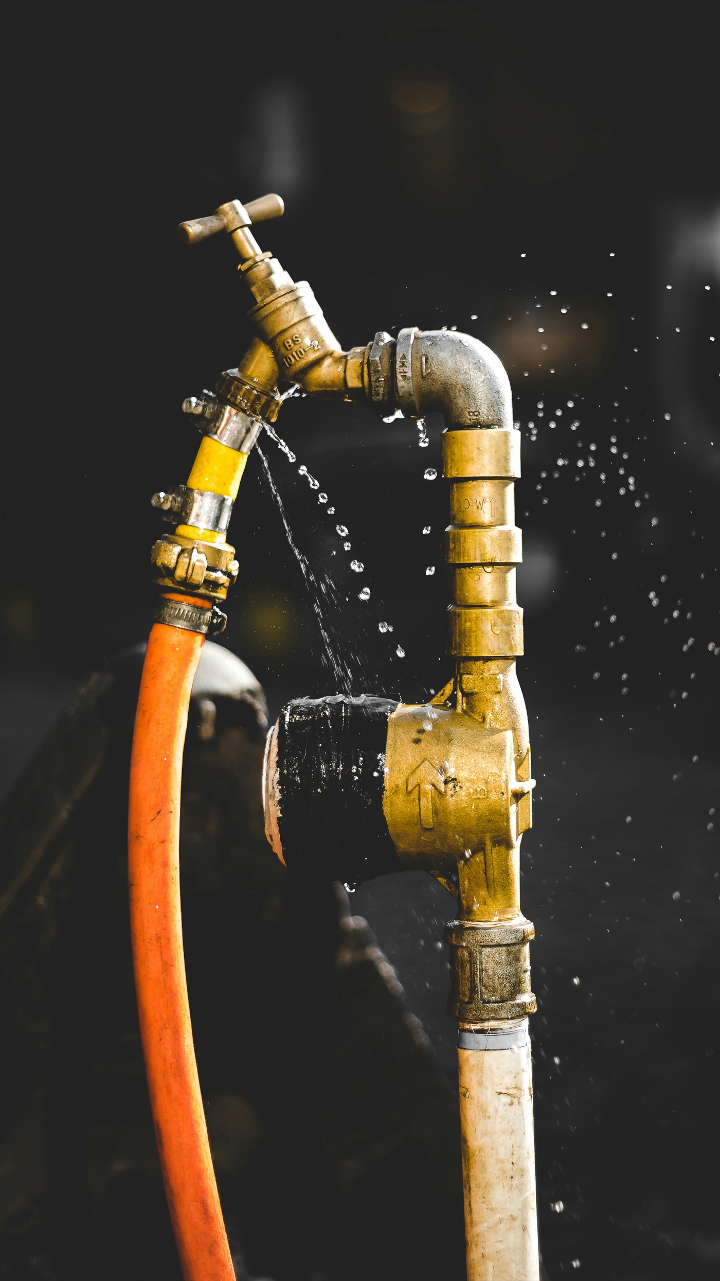 Precision pipe fitting installation
